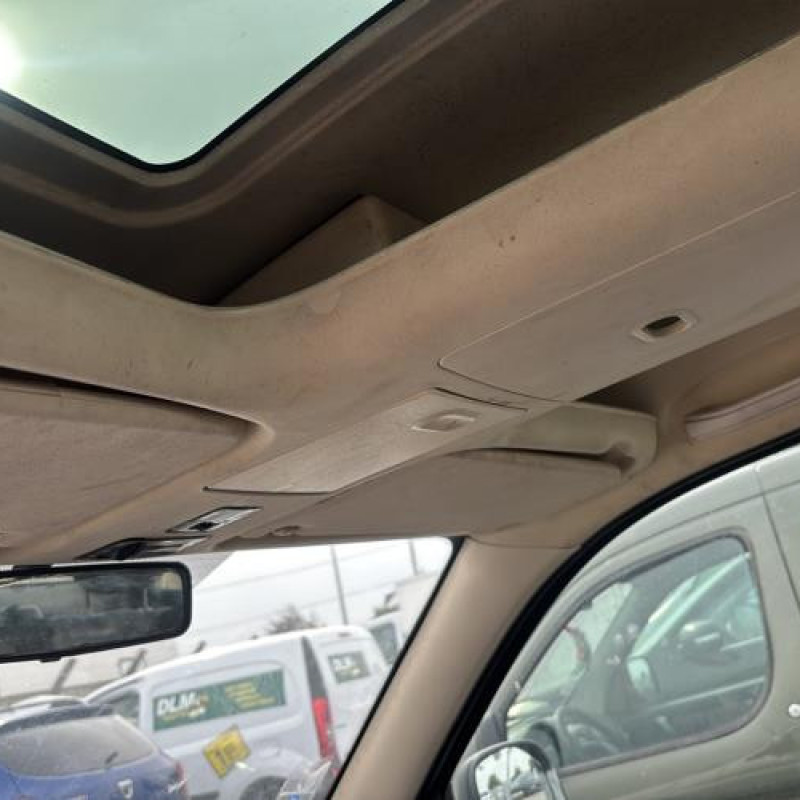 Feu arriere stop central CITROEN BERLINGO 1 Photo n°20