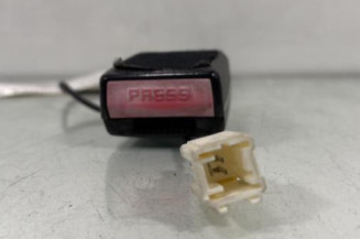 Attache ceinture avant gauche PEUGEOT 207