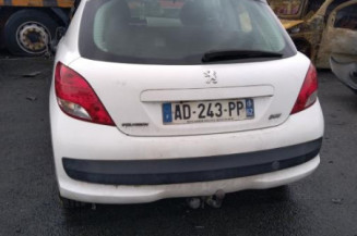 Attache ceinture avant gauche PEUGEOT 207