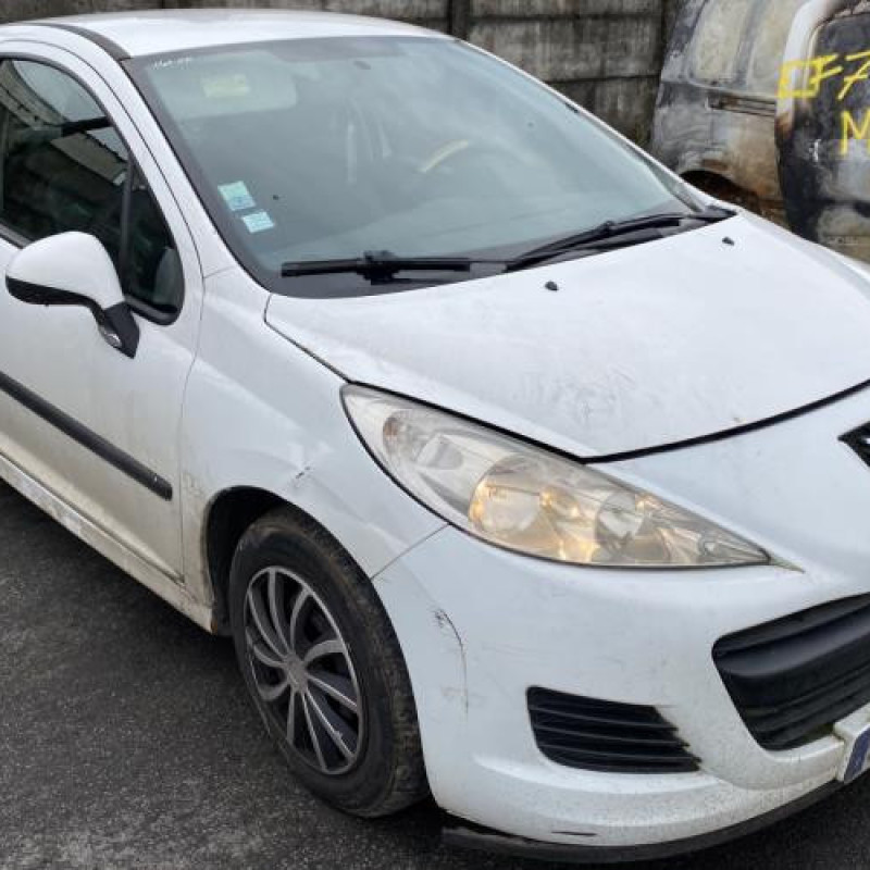 Attache ceinture avant gauche PEUGEOT 207 Photo n°15