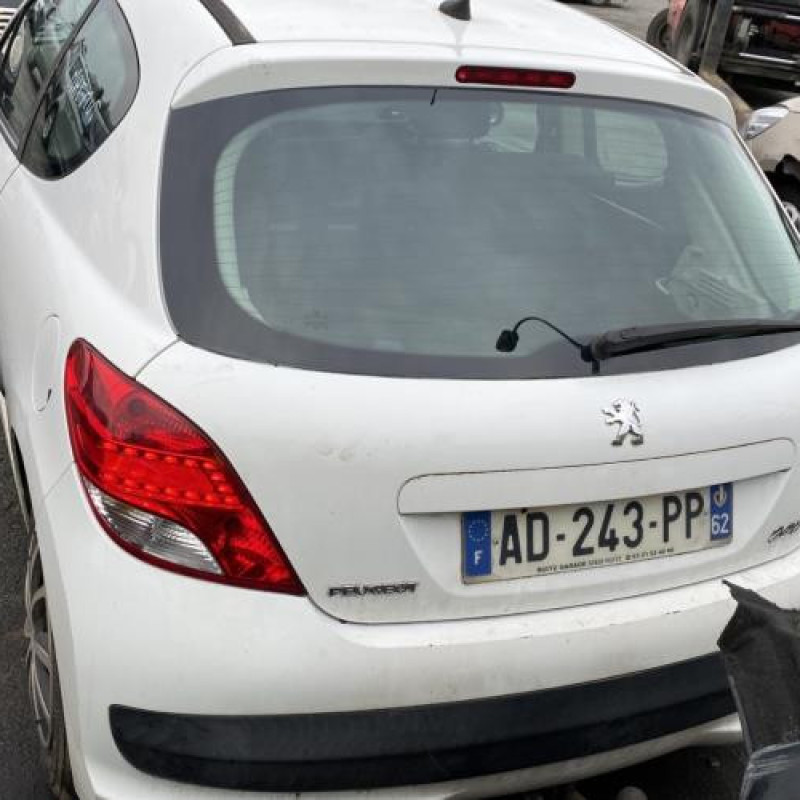 Attache ceinture avant gauche PEUGEOT 207 Photo n°18