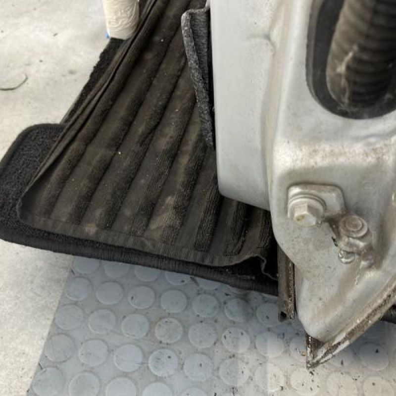 Porte avant gauche FORD FOCUS 1 Photo n°3
