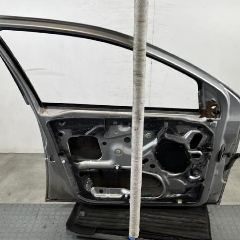 Porte avant gauche FORD FOCUS 1 Photo n°4