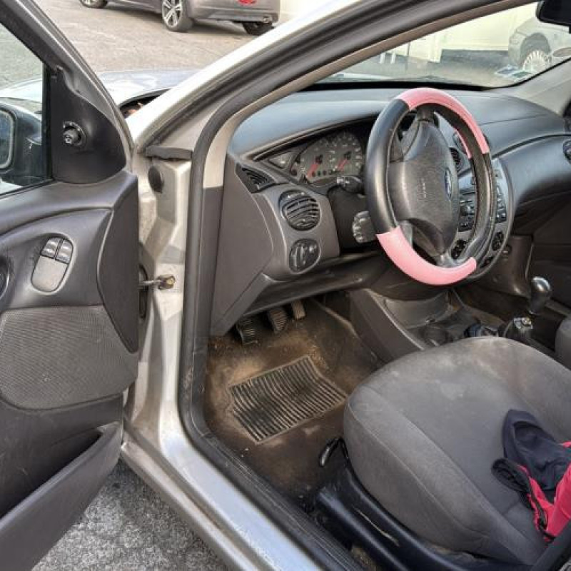 Porte avant gauche FORD FOCUS 1 Photo n°18