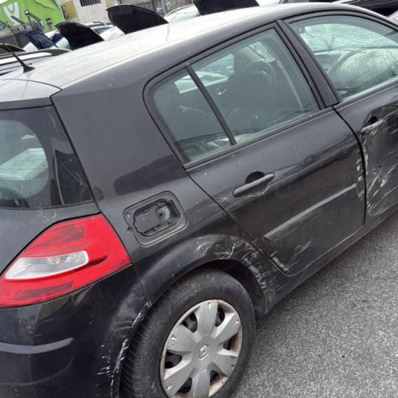 Vitre avant gauche RENAULT MEGANE 2 Photo n°7