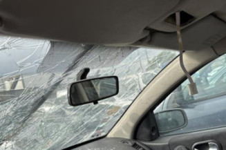 Vitre avant gauche RENAULT MEGANE 2