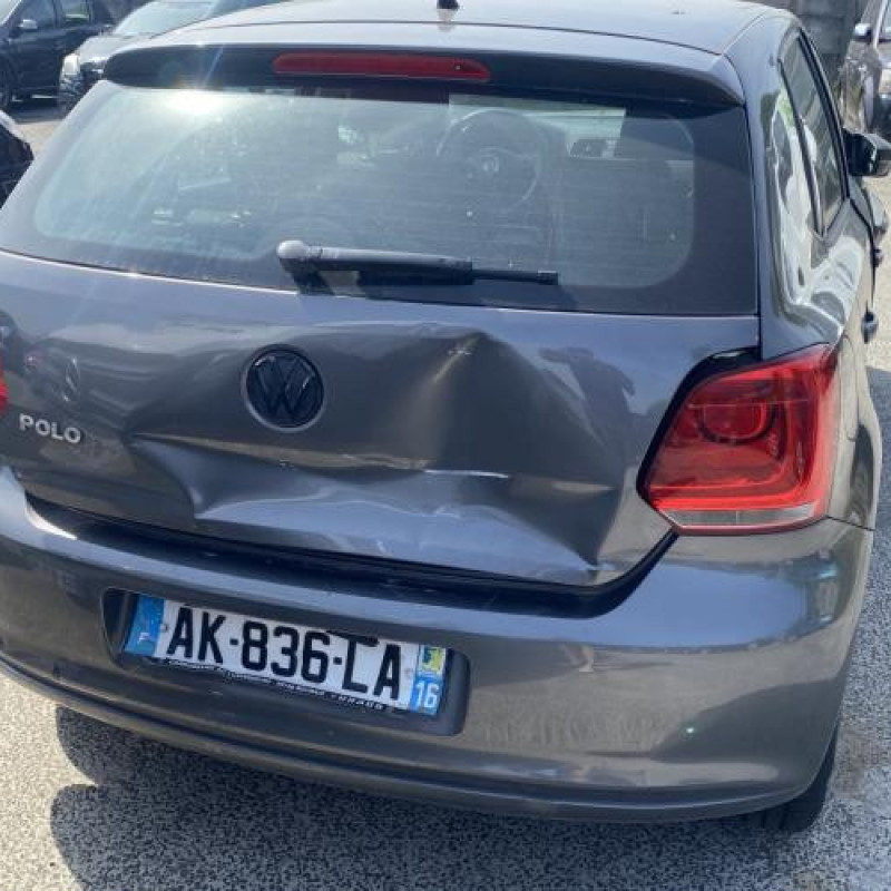 Feu arriere principal gauche (feux) VOLKSWAGEN POLO 5 Photo n°8