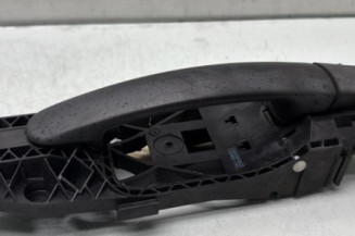 Poignee porte arriere droit VOLKSWAGEN POLO 5 Photo n°1