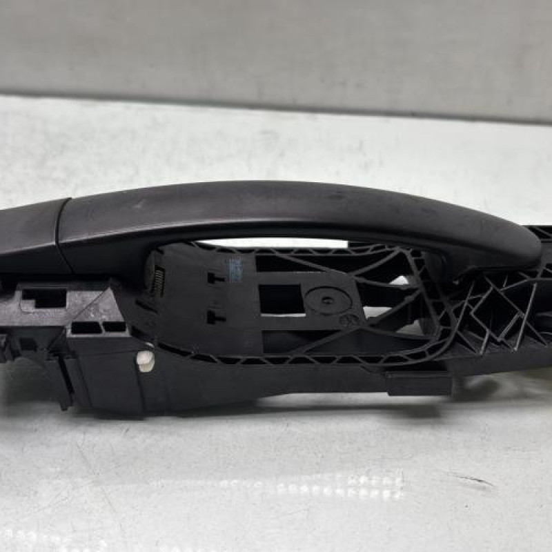 Poignee porte avant droit VOLKSWAGEN POLO 5 Photo n°3