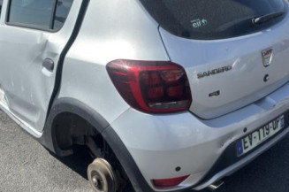 Crochet de remorquage DACIA SANDERO 2
