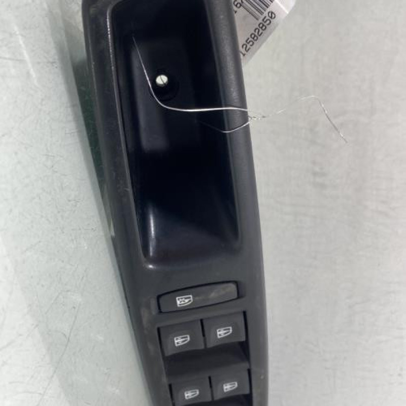 Interrupteur de leve vitre avant gauche RENAULT MEGANE 3 Photo n°2