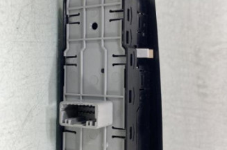 Interrupteur de leve vitre avant gauche RENAULT MEGANE 3