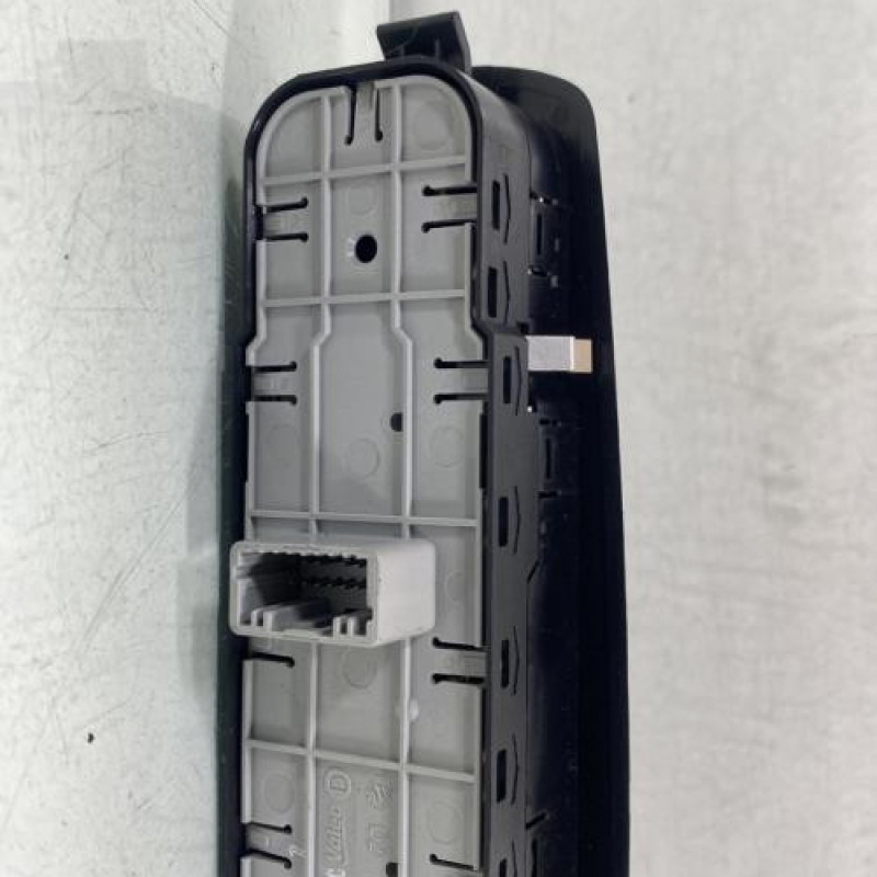 Interrupteur de leve vitre avant gauche RENAULT MEGANE 3 Photo n°5