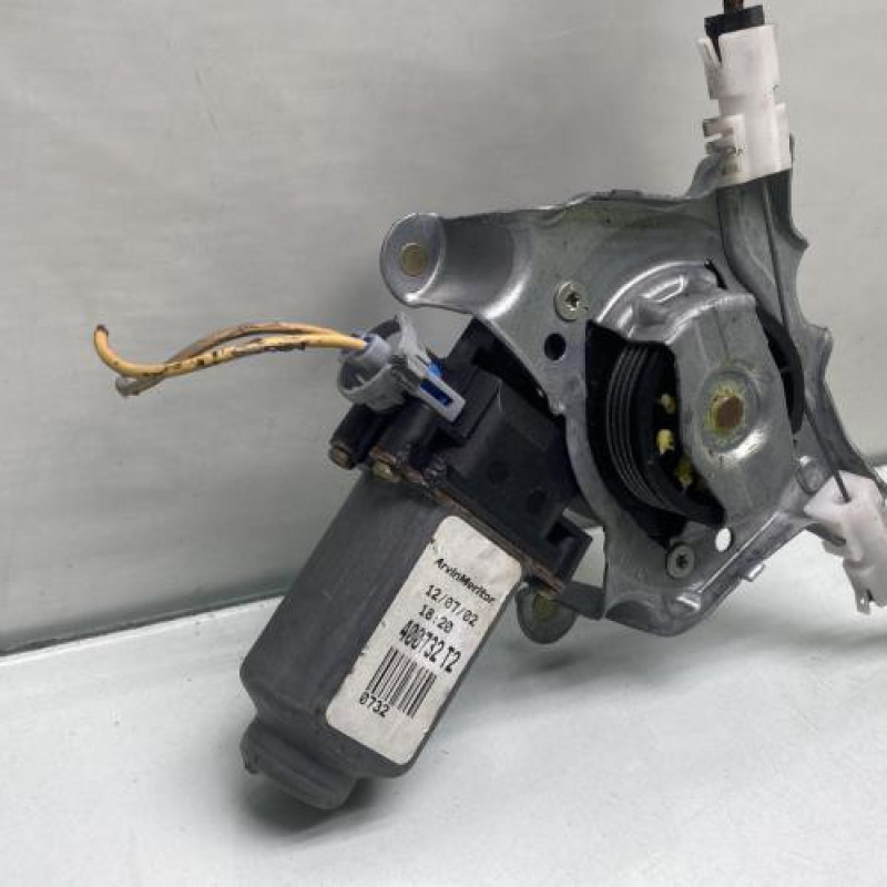 Leve vitre electrique avant droit RENAULT SCENIC 1 Photo n°2