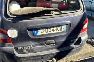 Leve vitre electrique avant droit RENAULT SCENIC 1