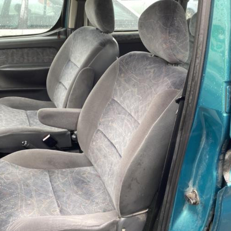 Vase de lave glace CITROEN BERLINGO 1 Photo n°13