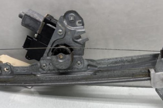 Leve vitre electrique avant gauche PEUGEOT 308 1 SW Photo n°1