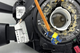 Com (Bloc Contacteur Tournant+Commodo Essuie Glace+Commodo Phare) PEUGEOT 208 1