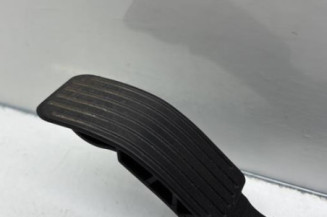 Pedale d'accelerateur PEUGEOT 208 1