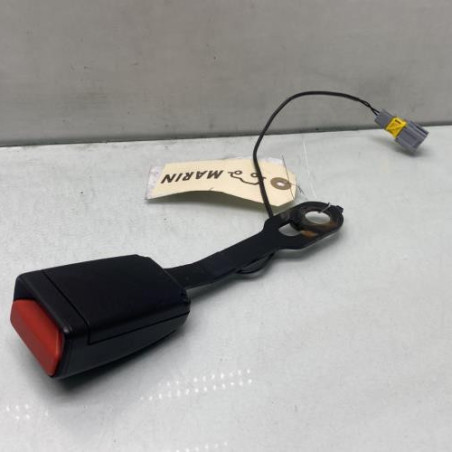 Attache ceinture avant droit PEUGEOT 208 1
