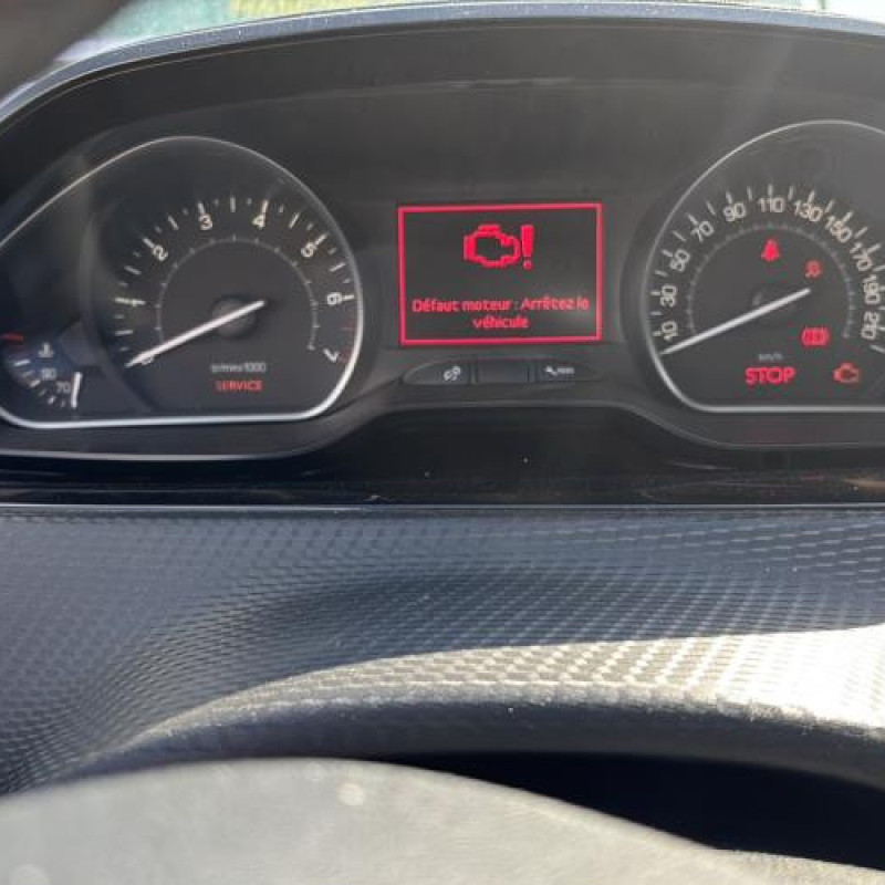 Attache ceinture avant gauche PEUGEOT 208 1 Photo n°19