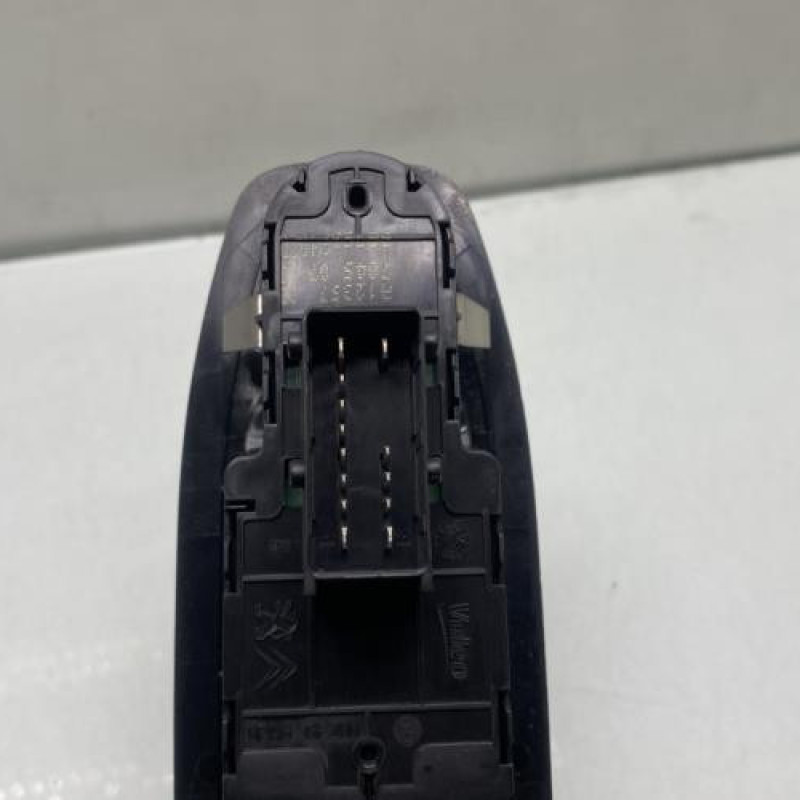 Interrupteur de leve vitre avant gauche PEUGEOT 208 1 Photo n°3