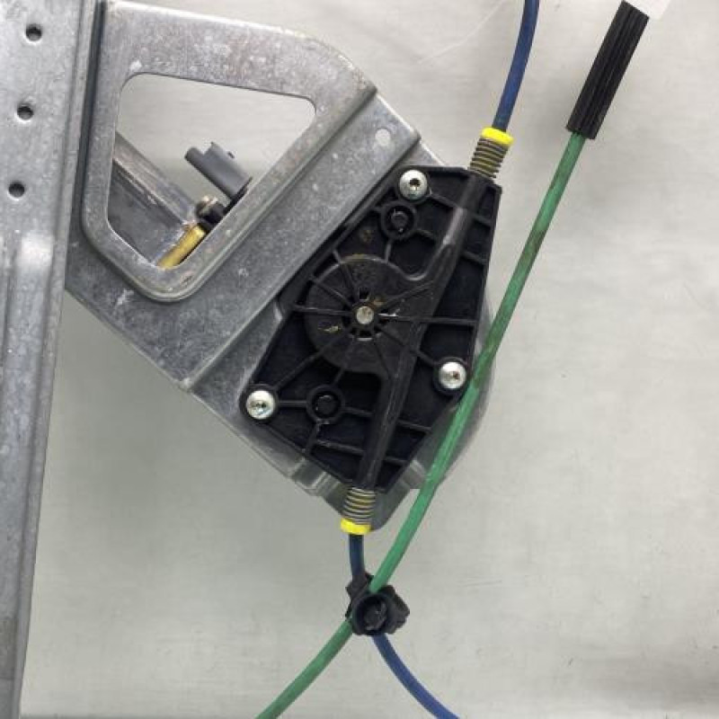 Leve vitre electrique avant droit PEUGEOT 208 1 Photo n°5