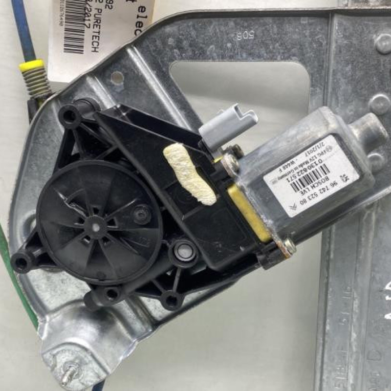 Leve vitre electrique avant droit PEUGEOT 208 1 Photo n°8