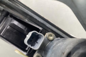Leve vitre electrique avant droit PEUGEOT 208 1