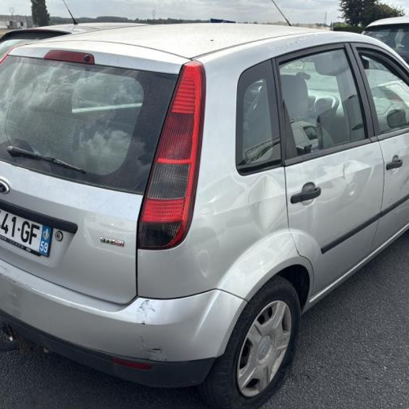 Serrure arriere gauche FORD FIESTA 5 Photo n°8