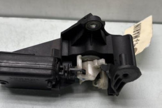 Bouton de coffre RENAULT CLIO 2 CAMPUS