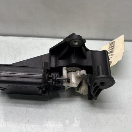 Bouton de coffre RENAULT CLIO 2 CAMPUS