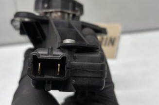 Bouton de coffre RENAULT CLIO 2 CAMPUS