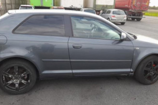 Optique avant principal gauche (feux)(phare) AUDI A3 2