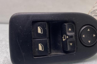 Interrupteur de leve vitre avant gauche PEUGEOT 407 Photo n°1