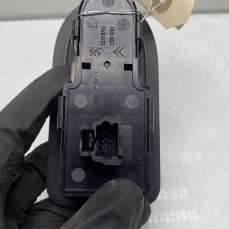 Interrupteur de leve vitre avant gauche PEUGEOT 407 Photo n°4