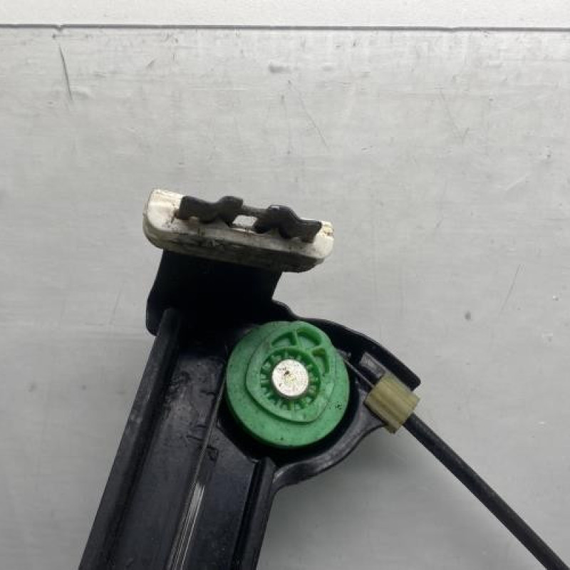 Leve vitre electrique avant gauche PEUGEOT 407 Photo n°4