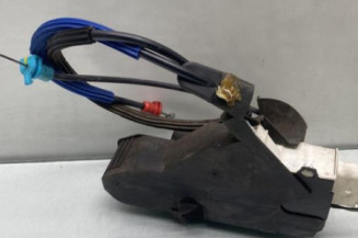 Serrure avant gauche PEUGEOT 407