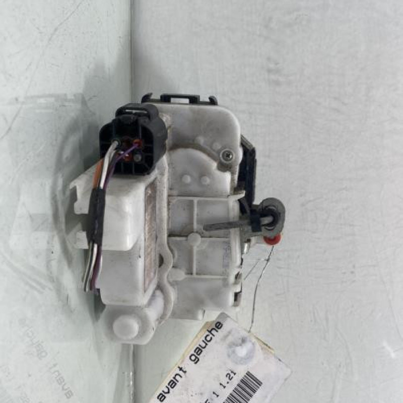 Serrure avant gauche FIAT 500 2 Photo n°4