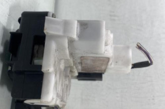 Serrure avant gauche FIAT 500 2