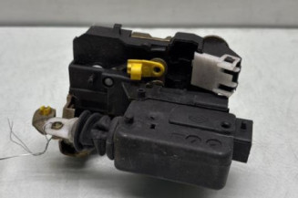 Serrure arriere gauche RENAULT CLIO 1