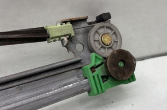 Leve vitre electrique avant droit PEUGEOT 306