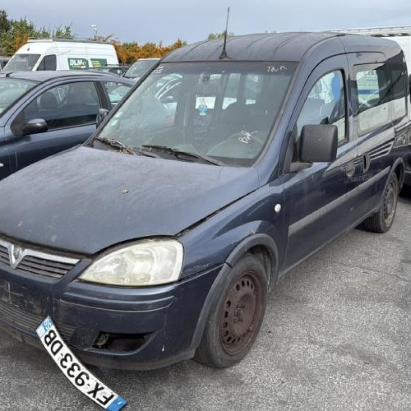 Feu arriere principal droit (feux) OPEL COMBO C Photo n°9