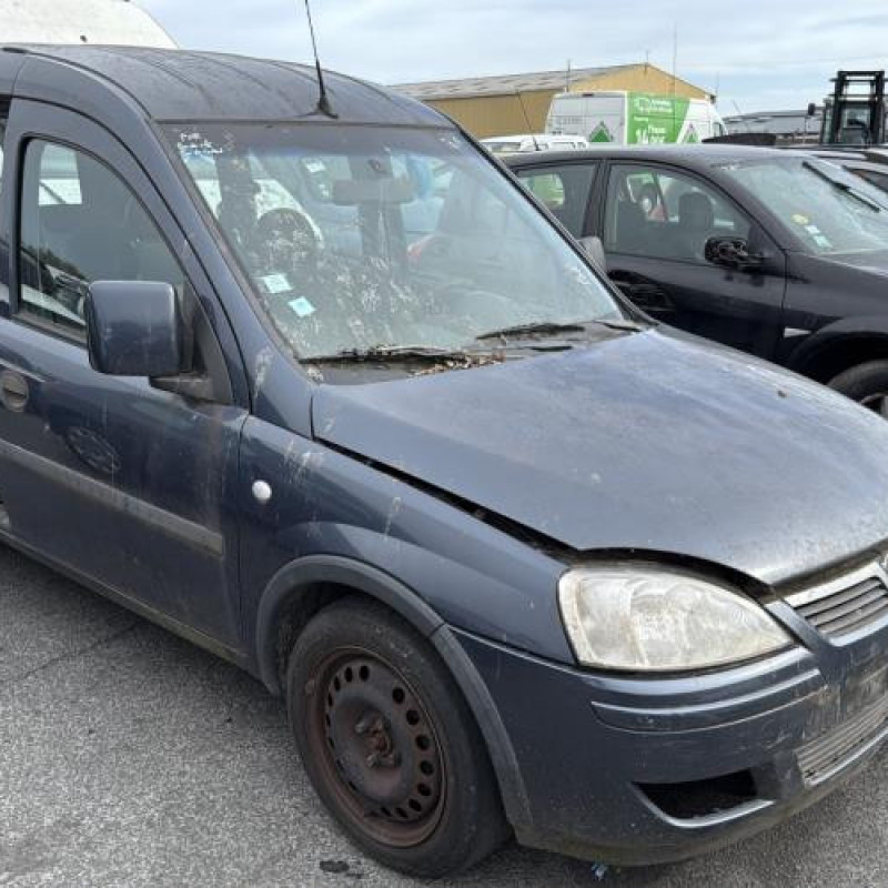 Feu arriere principal droit (feux) OPEL COMBO C Photo n°10