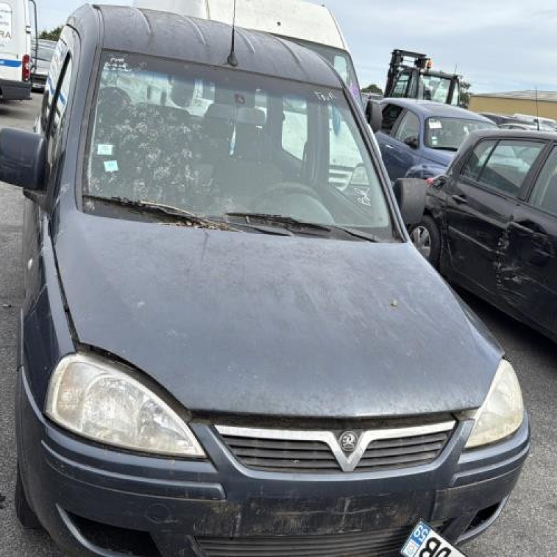 Feu arriere principal droit (feux) OPEL COMBO C Photo n°16