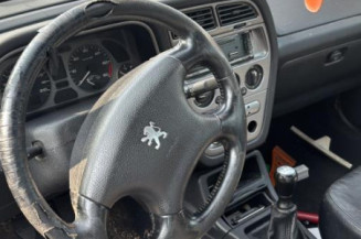 Pompe à carburant PEUGEOT 306