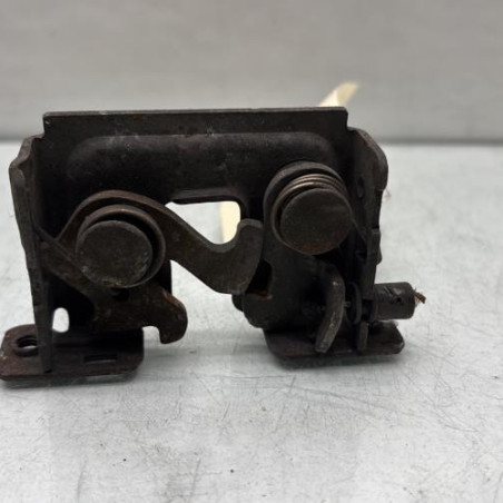 Fermeture de capot BMW SERIE 1 E87