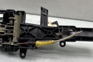 Poignee porte avant gauche BMW SERIE 1 E87