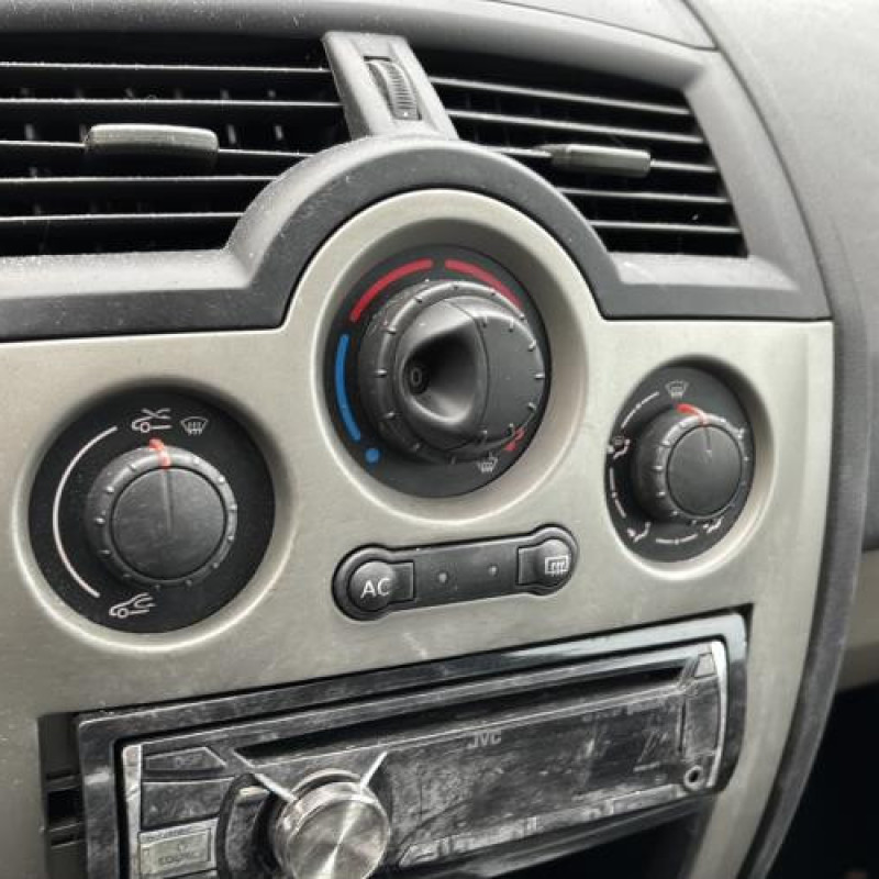 Vitre avant droit RENAULT MEGANE 2 Photo n°20
