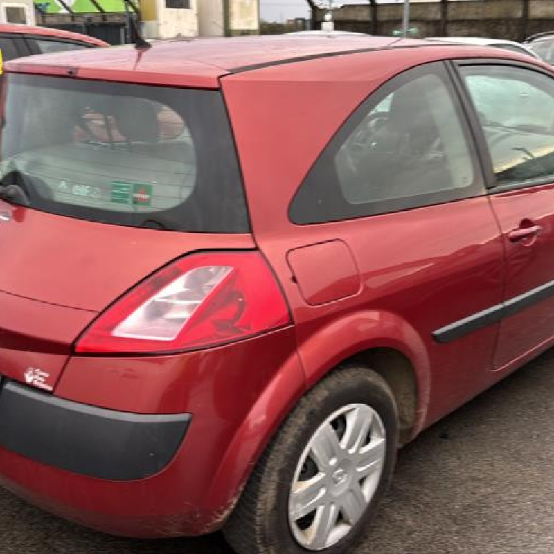 Vitre avant gauche RENAULT MEGANE 2 Photo n°7